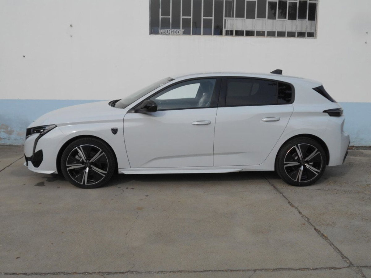 Peugeot 308 BlueHDi 130 S&S EAT8 GT Pack (9)