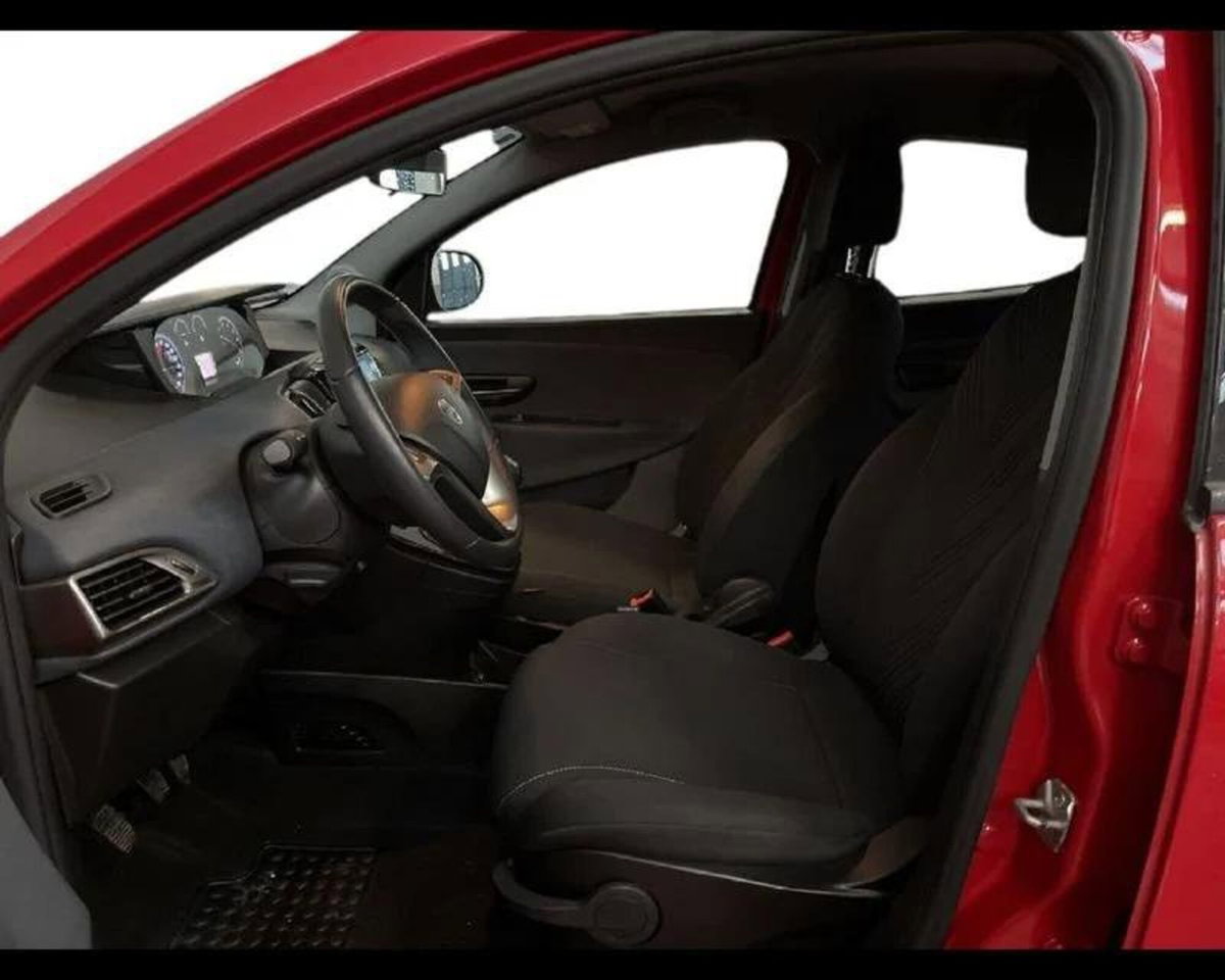 Lancia Ypsilon 1.0 FireFly 5 porte S&S Hybrid Gold Plus (11)
