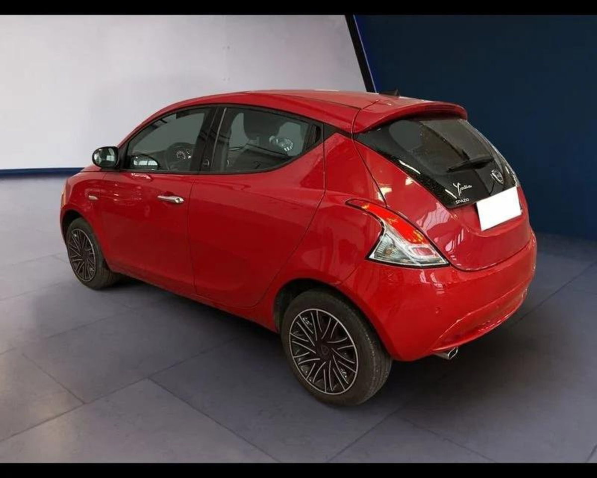 Lancia Ypsilon 1.0 FireFly 5 porte S&S Hybrid Gold Plus (6)