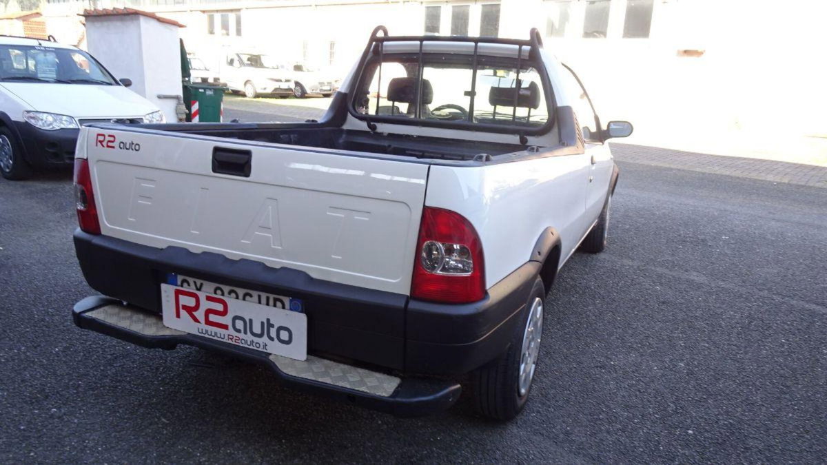 Fiat Strada 1.9 JTD Pick-up (10)