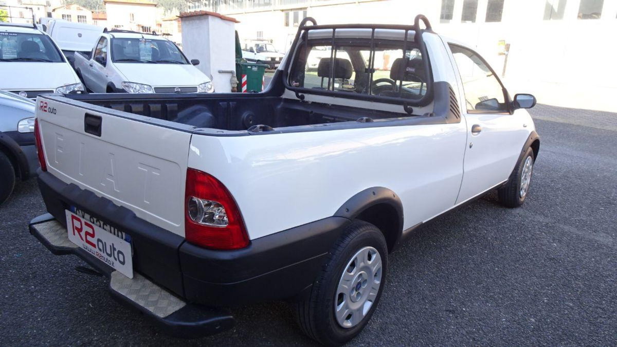 Fiat Strada 1.9 JTD Pick-up (11)