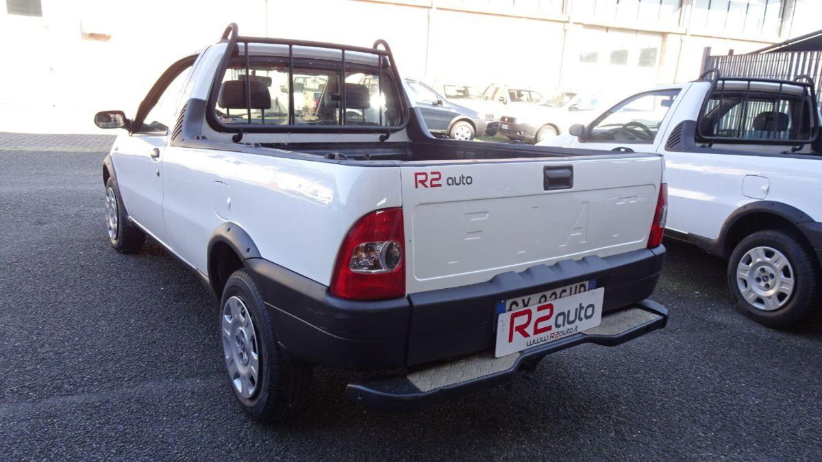 Fiat Strada 1.9 JTD Pick-up (6)