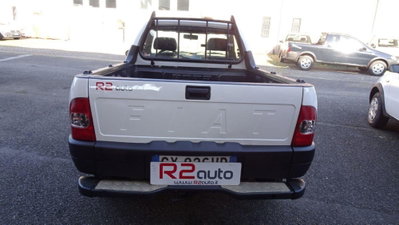 Fiat Strada 1.9 JTD Pick-up (9)