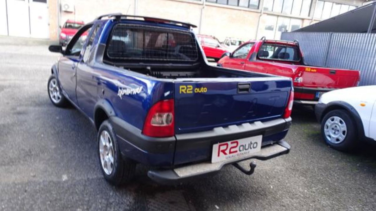 Fiat Strada 1.3 MJT Pick-up Cabina Lunga Adventure (4)