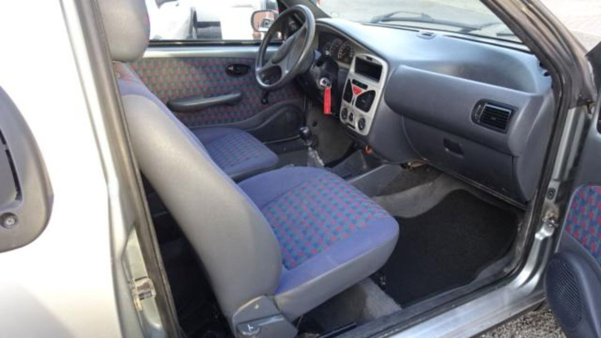 Fiat Strada 1.9 JTD Pick-up (13)
