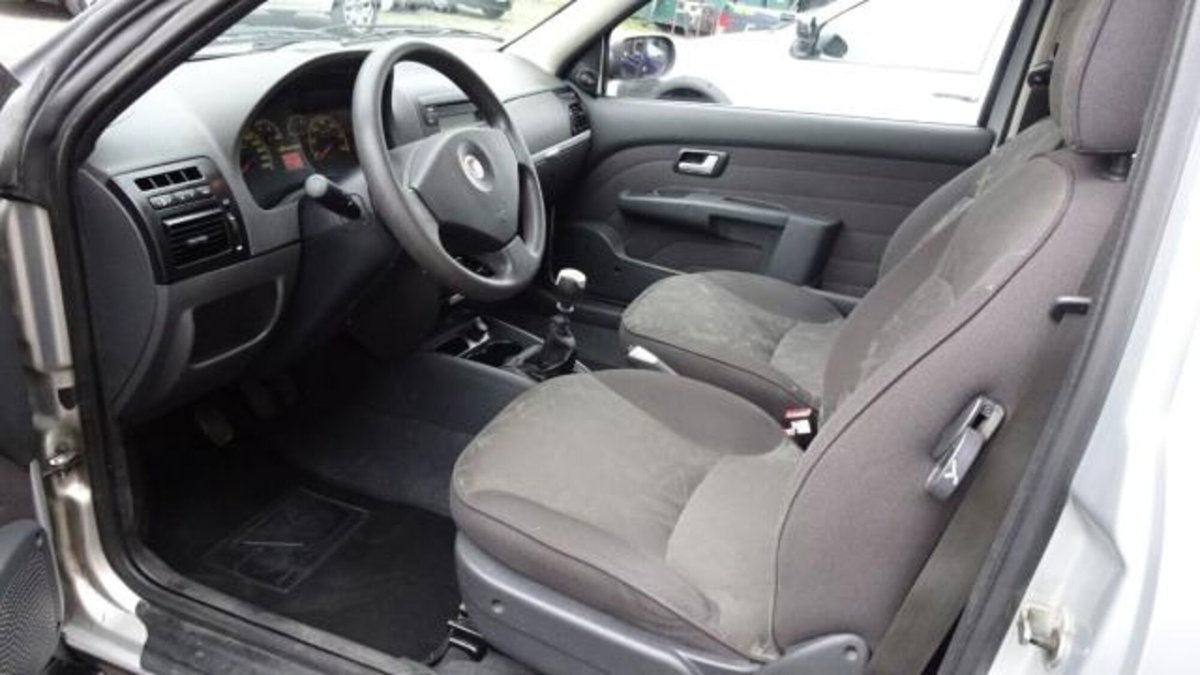 Fiat Strada 1.3 MJT Pick-up (15)
