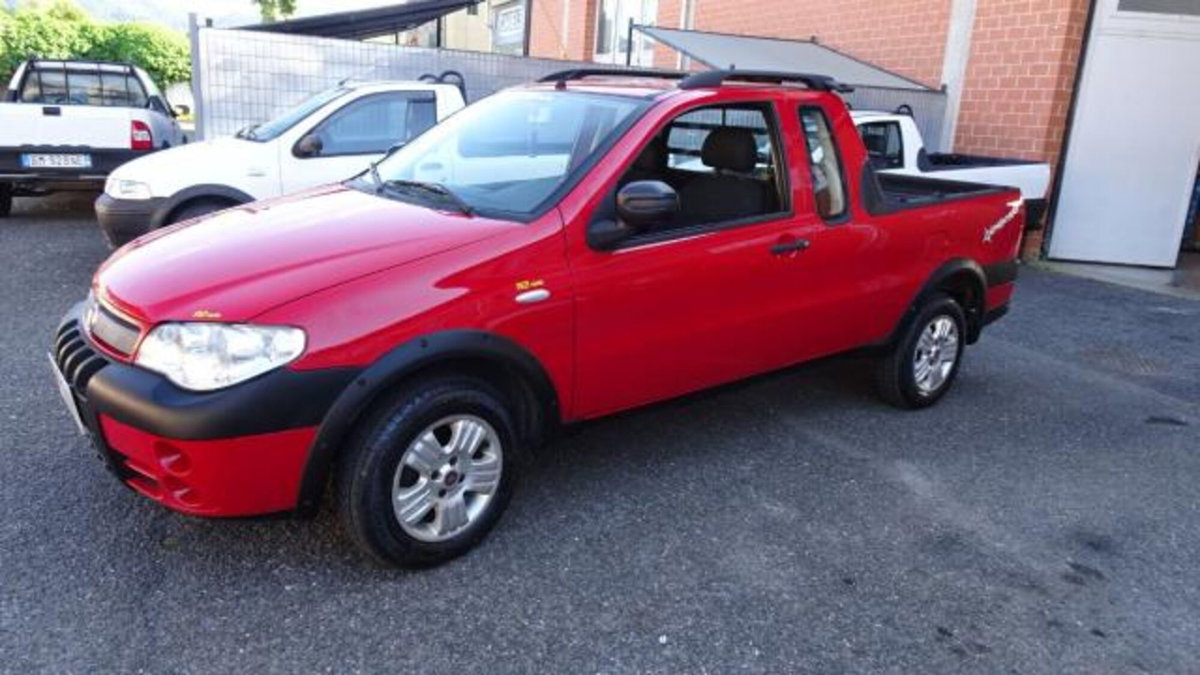 Fiat Strada 1.3 MJT Pick-up Cabina Lunga Adventure (3)