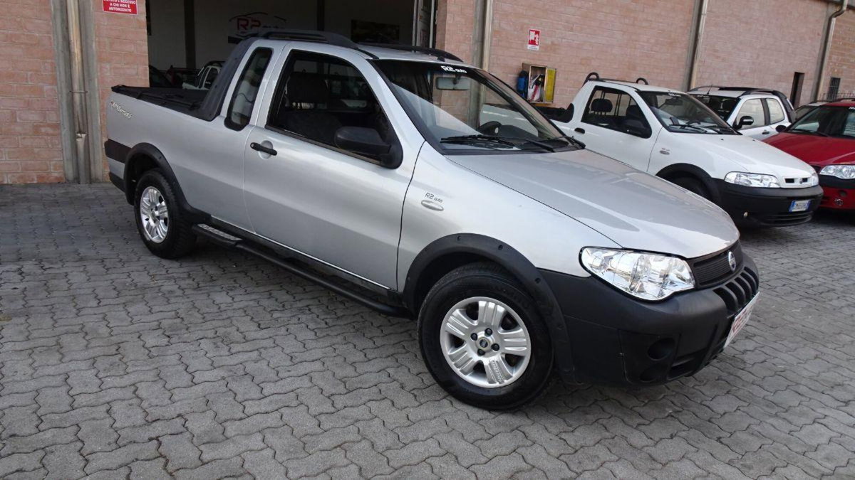 Fiat Strada 1.3 MJT Pick-up Cabina Lunga Adventure (4)