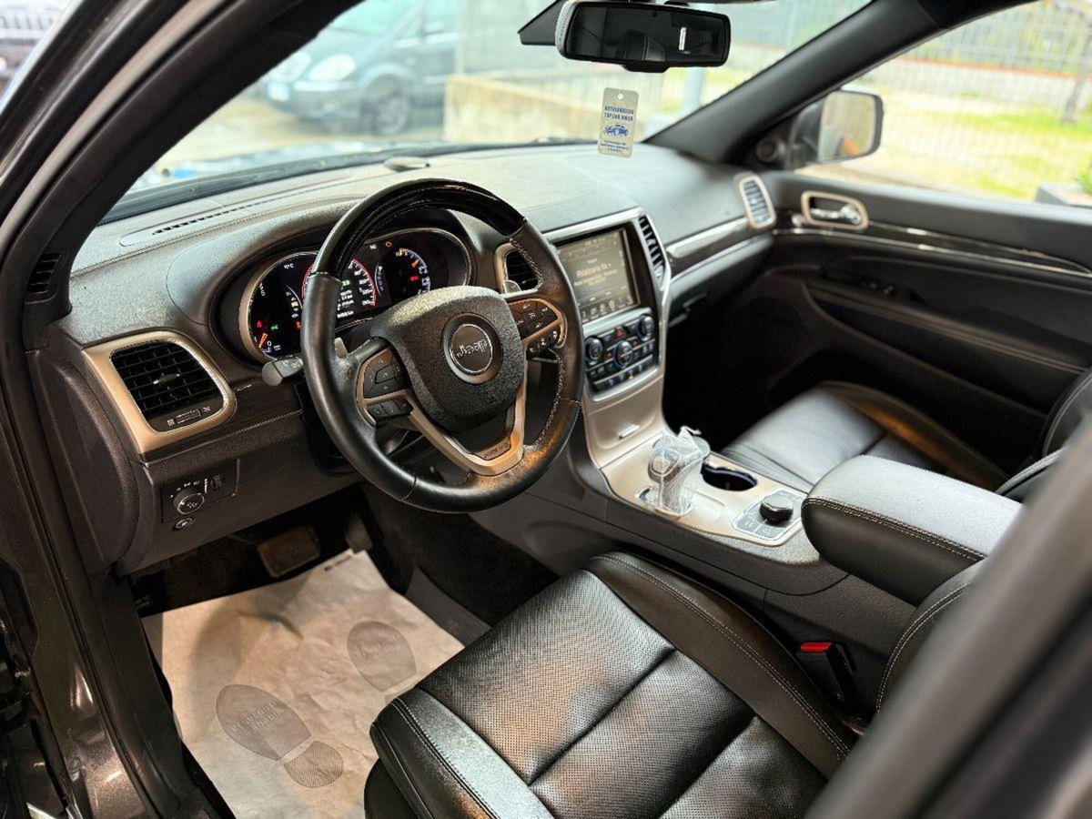 Jeep Grand Cherokee 3.0 V6 CRD 250 CV Multijet II Limited (11)