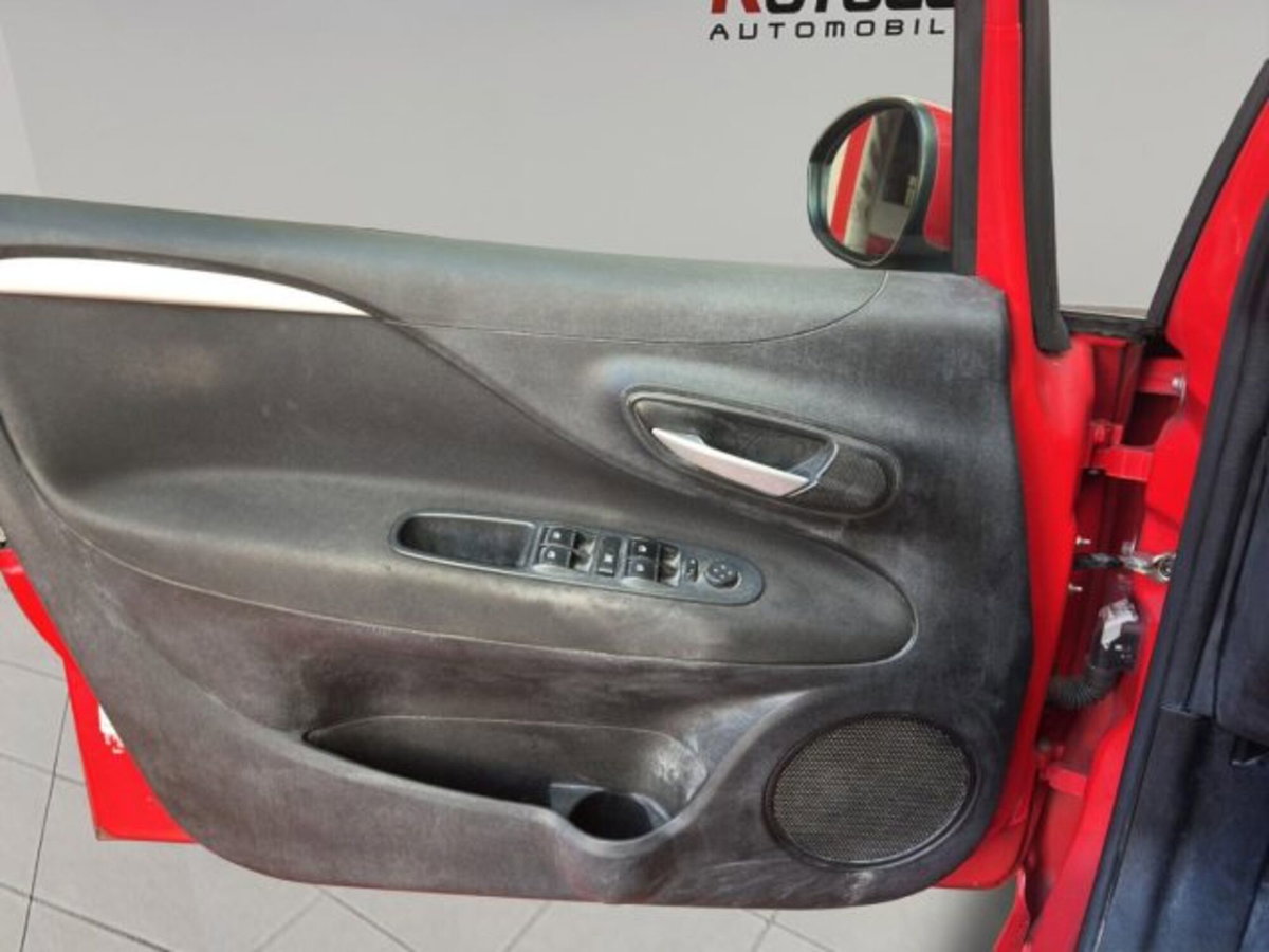Fiat Punto 1.3 MJT II S&S 85 CV 5 porte ECO Lounge (20)