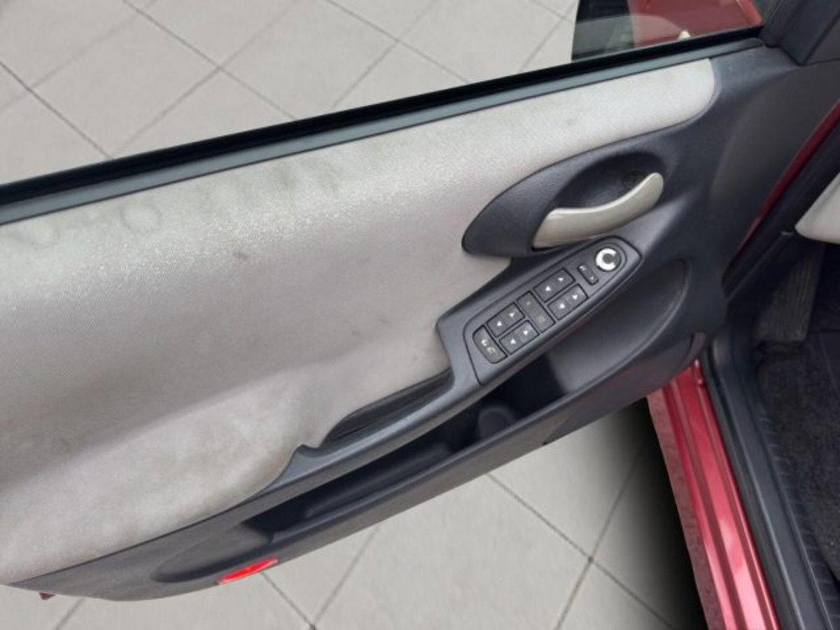 Fiat Stilo 1.6i 16V 5 porte Dynamic (16)