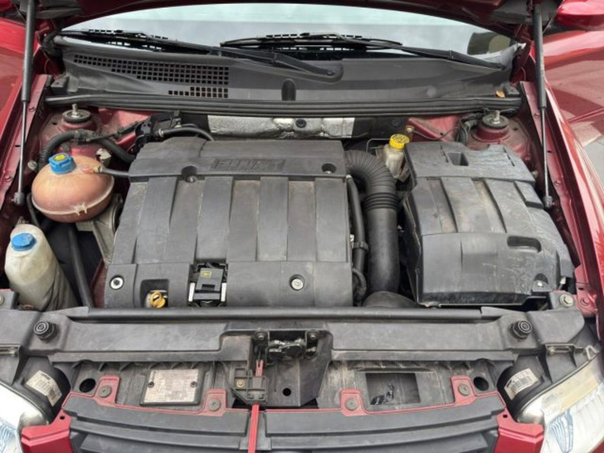 Fiat Stilo 1.6i 16V 5 porte Dynamic (18)