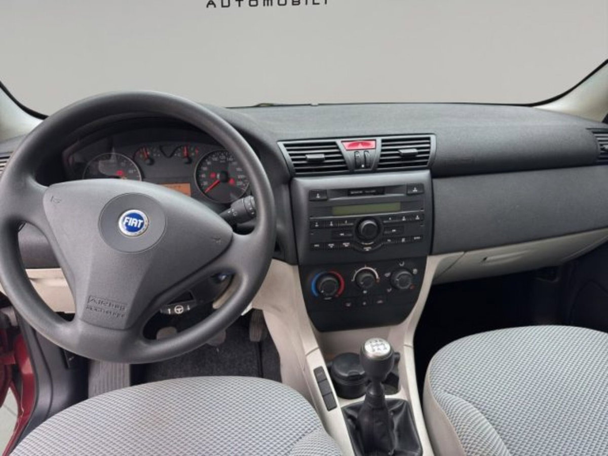 Fiat Stilo 1.6i 16V 5 porte Dynamic (9)