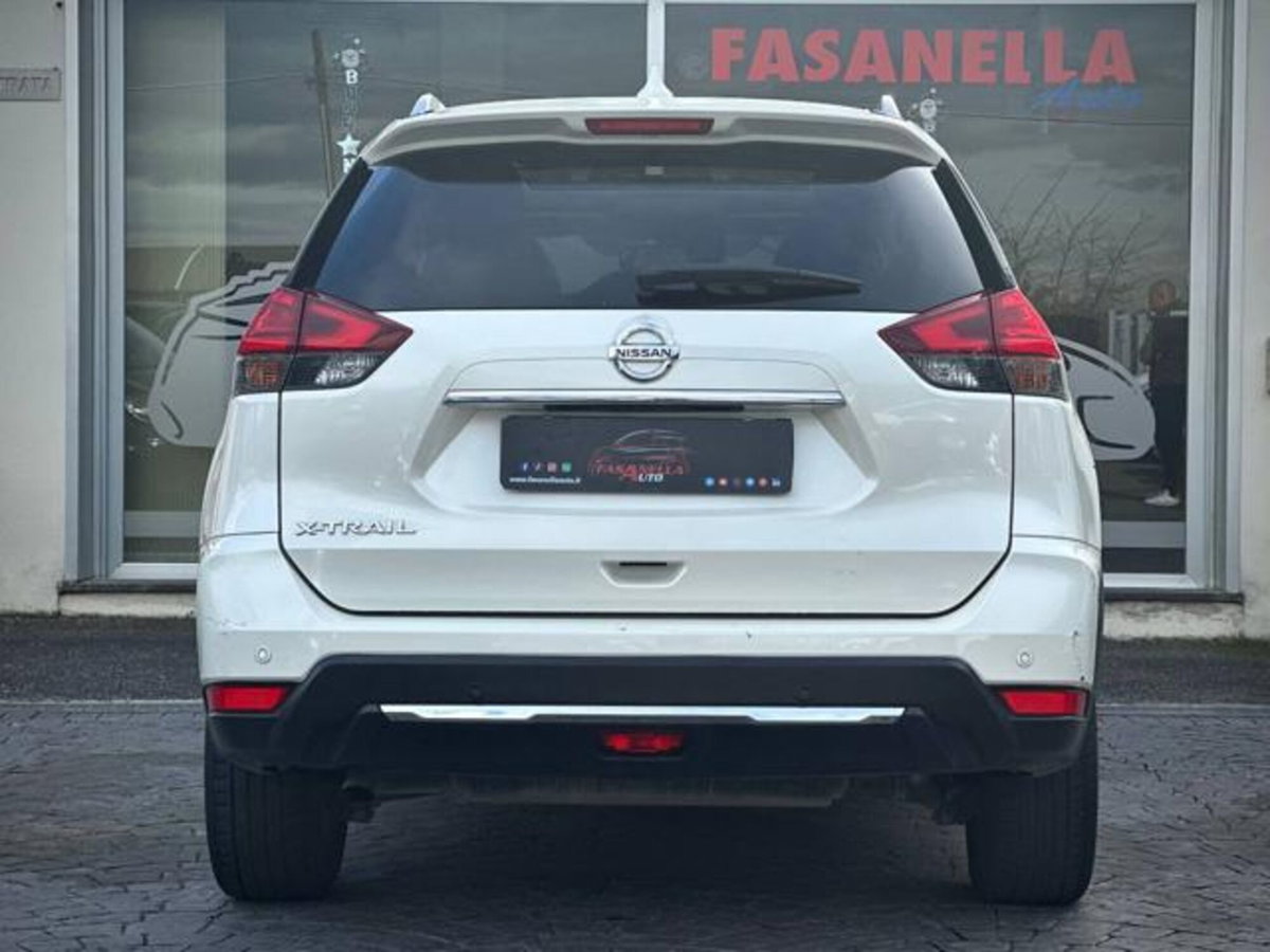 Nissan X-Trail 1.6 dCi 2WD Tekna (9)