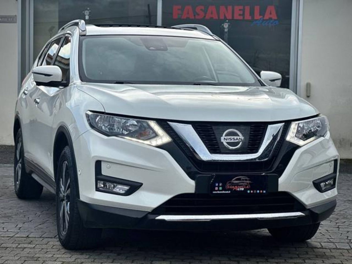 Nissan X-Trail 1.6 dCi 2WD Tekna (2)