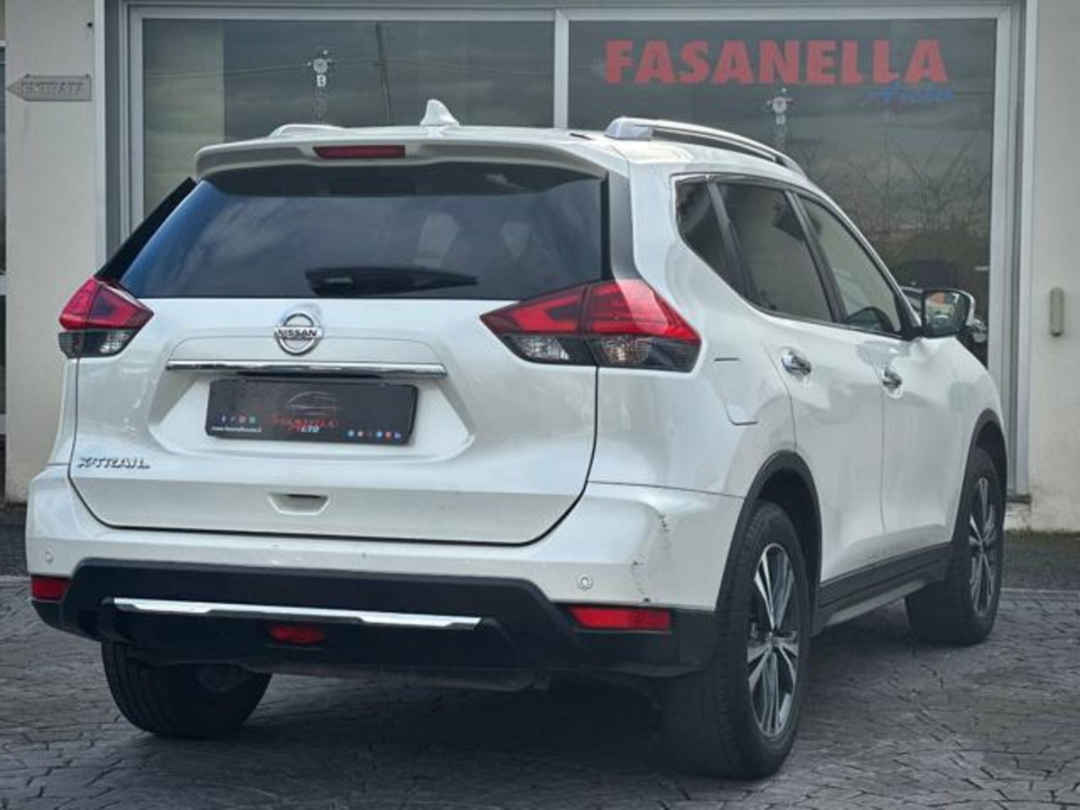 Nissan X-Trail 1.6 dCi 2WD Tekna (8)