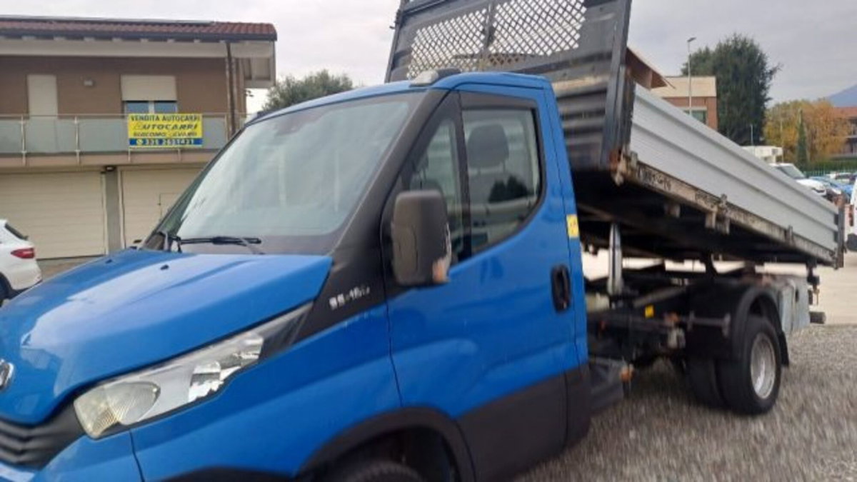 Iveco Daily Telaio 35C18 BTor 3.0 HPT PL-RG Cabinato (2)