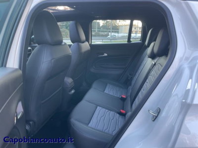 Jeep Avenger 1.2 turbo e-hybrid mhev Overland 4xe 145cv edct6 (16)
