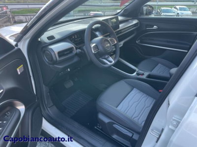 Jeep Avenger 1.2 turbo e-hybrid mhev Overland 4xe 145cv edct6 (7)