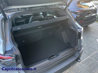 Jeep Avenger 1.2 turbo e-hybrid mhev Overland 4xe 145cv edct6 (15)