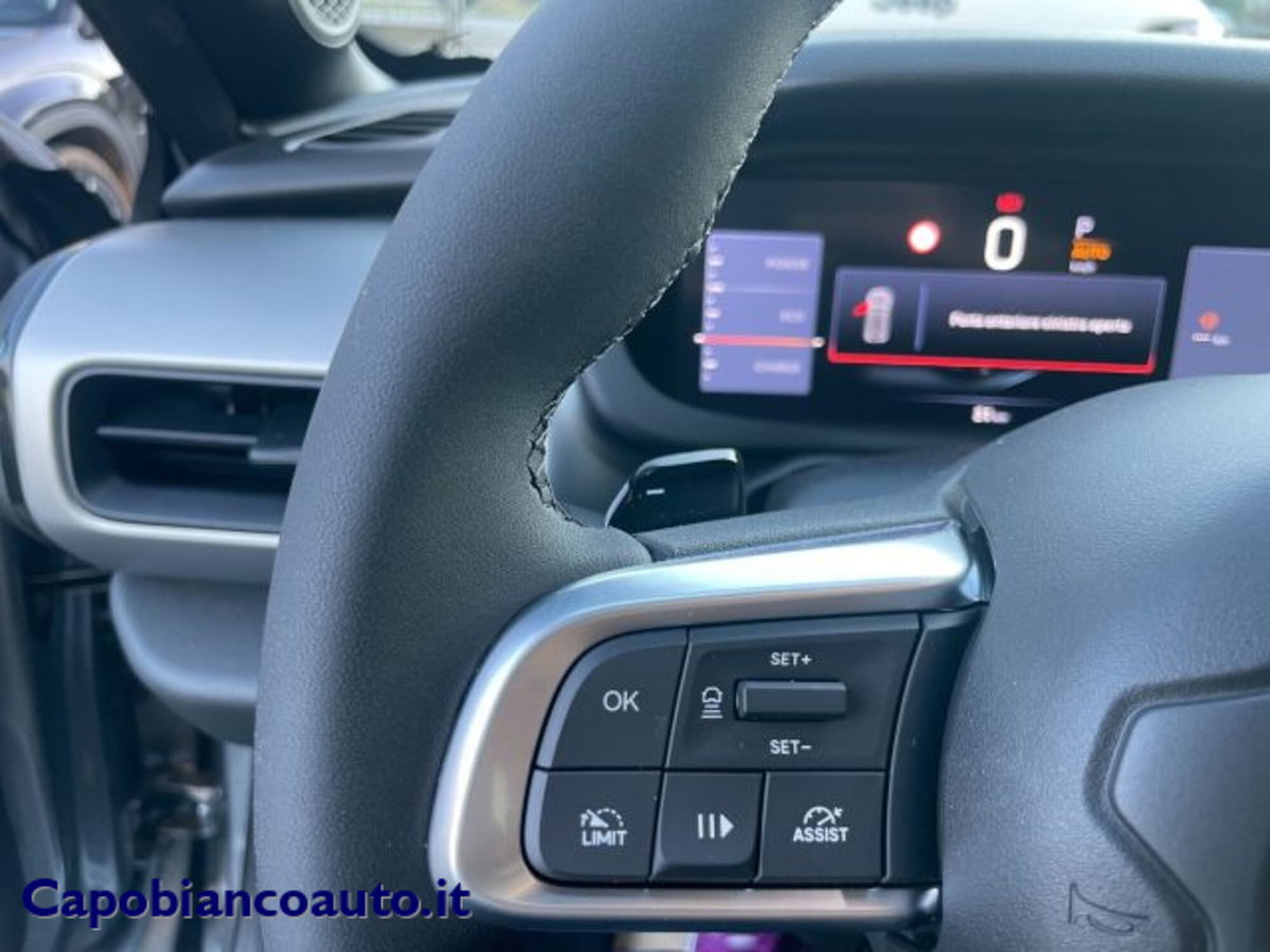 Jeep Avenger 1.2 turbo e-hybrid mhev Overland 4xe 145cv edct6 (18)