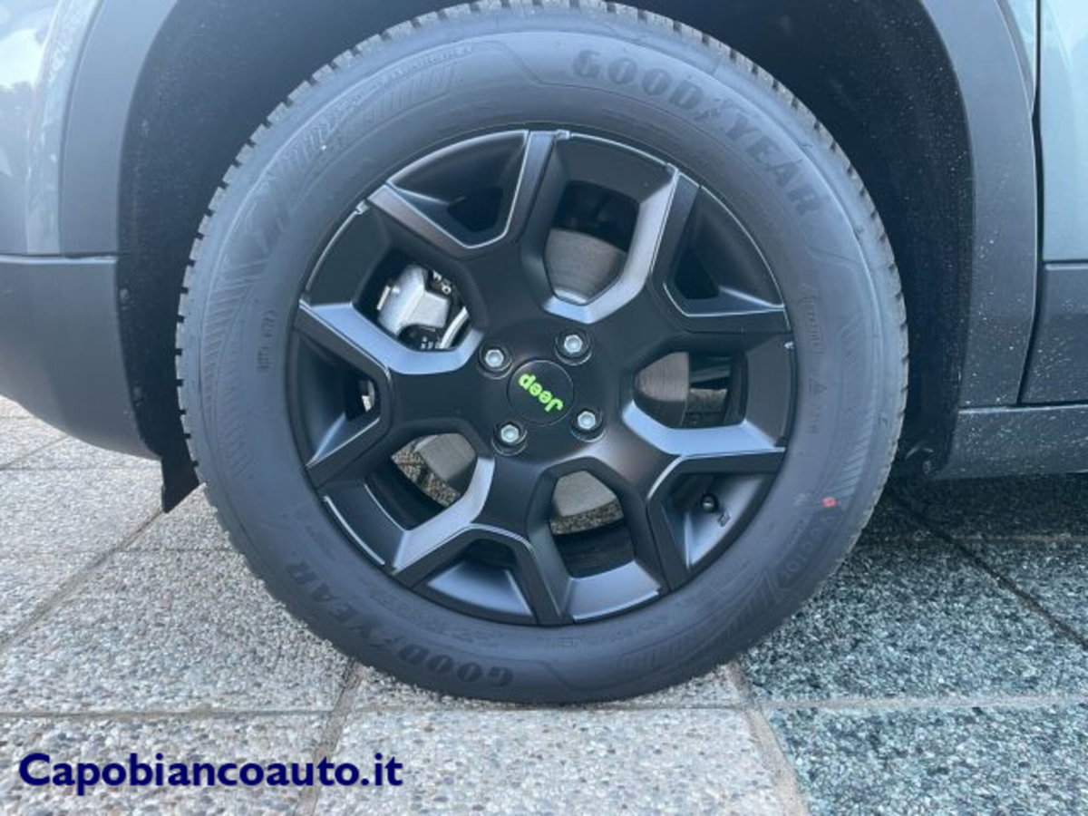 Jeep Avenger 1.2 turbo e-hybrid mhev Overland 4xe 145cv edct6 (2)
