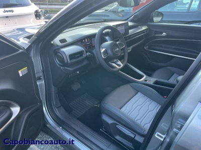 Jeep Avenger 1.2 turbo e-hybrid mhev Overland 4xe 145cv edct6 (7)