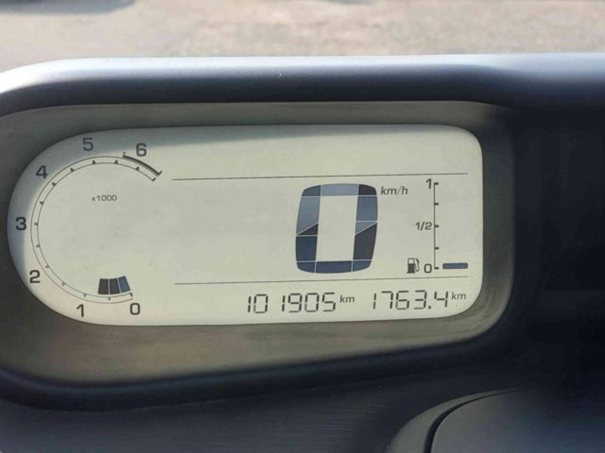 Citroen C3 Picasso 1.6 VTi 120 Exclusive Theatre (12)