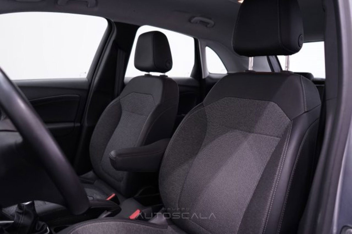 Opel Crossland 1.2 12V Start&Stop Elegance (12)