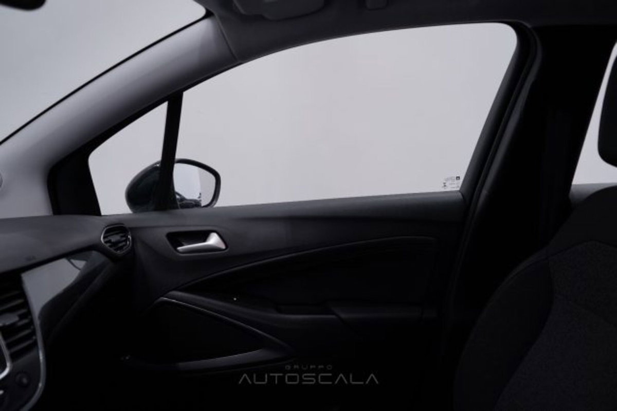 Opel Crossland 1.2 12V Start&Stop Elegance (17)