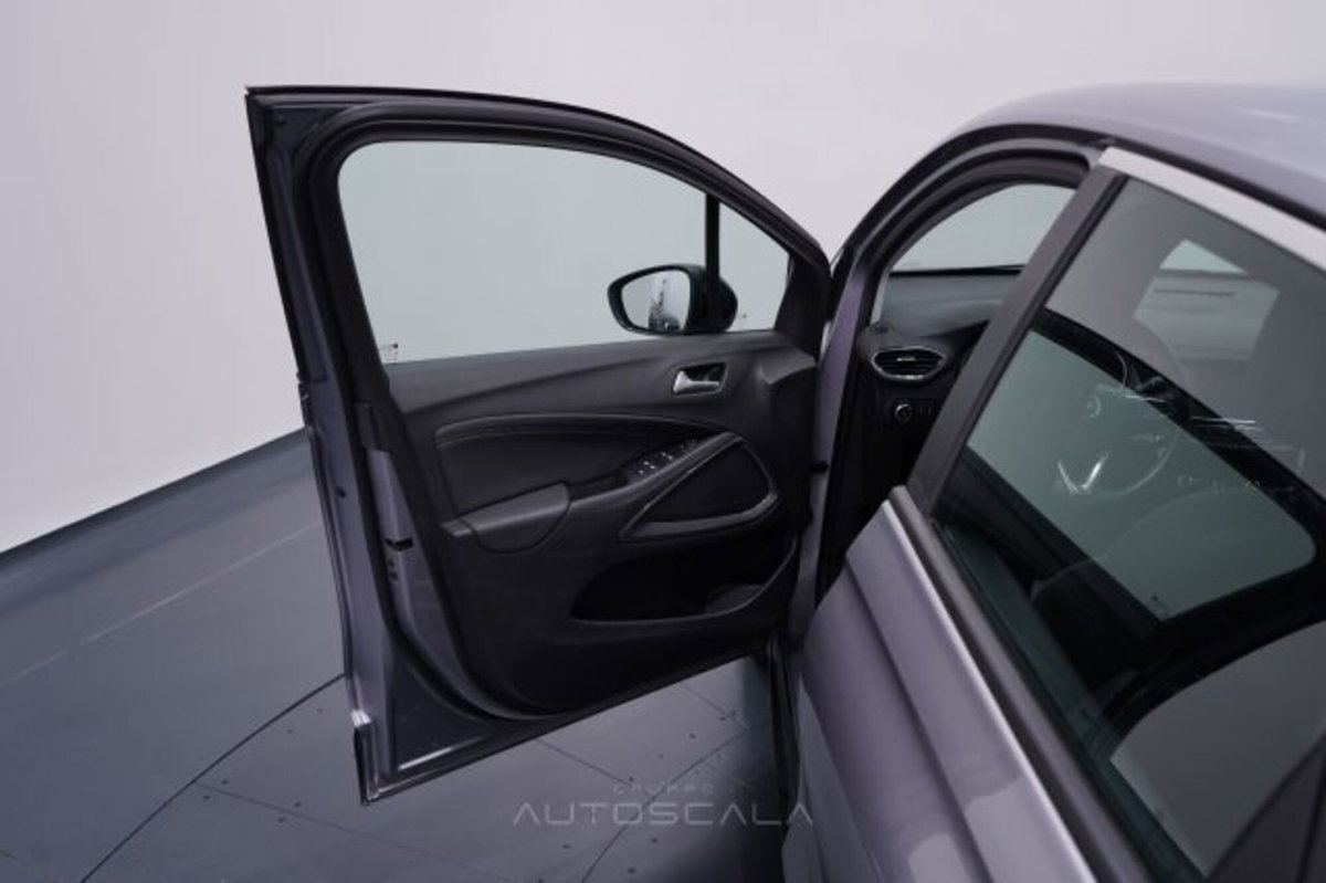 Opel Crossland 1.2 12V Start&Stop Elegance (9)