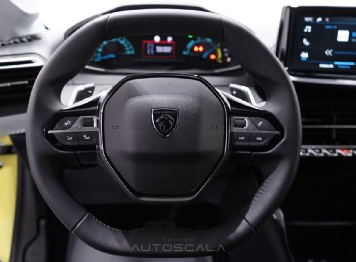 Peugeot 208 1.2 hybrid Active 100cv e-dcs 6 (12)