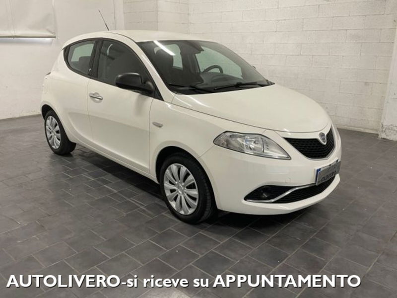 Lancia Ypsilon 1.2 69 CV 5 porte Gold