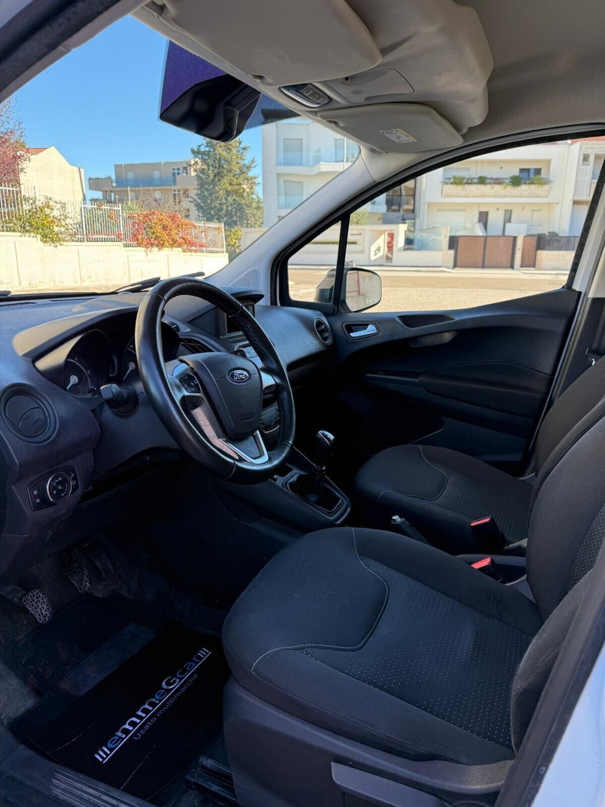 Ford Transit Courier 1.5 TDCi 75CV  Trend (13)