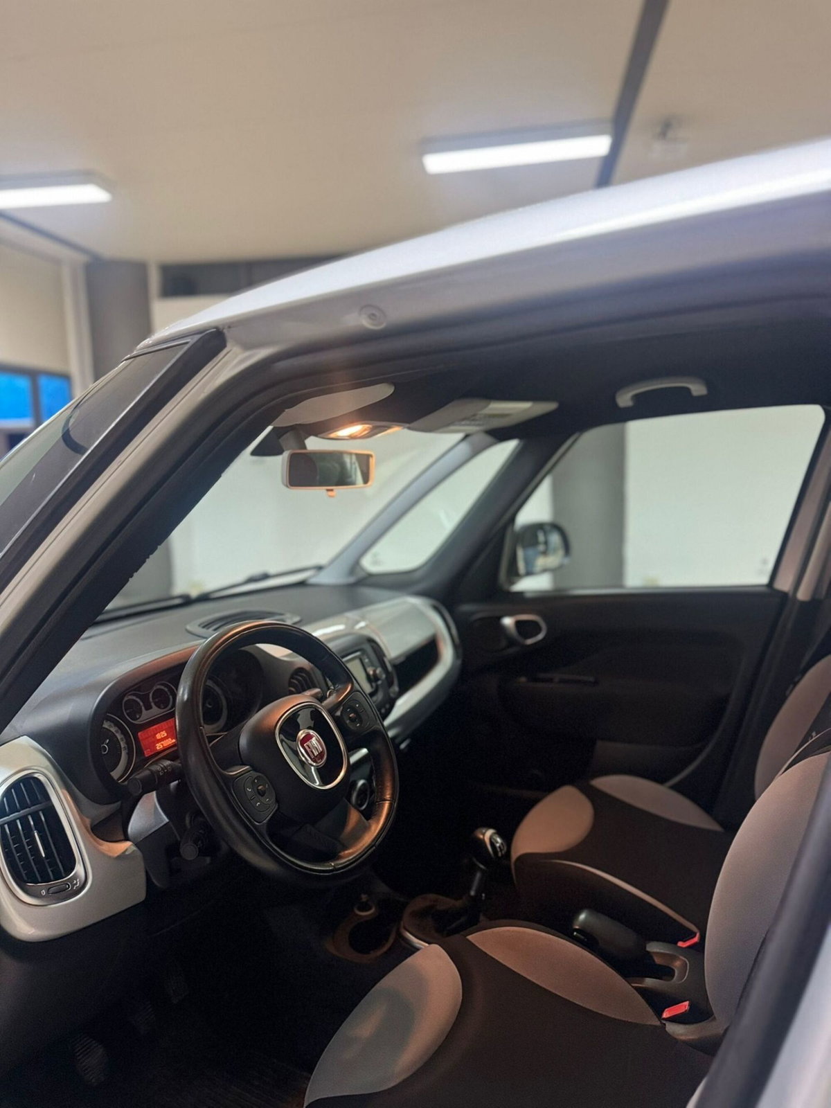 Fiat 500L 1.3 Multijet 85 CV Dualogic Lounge (11)