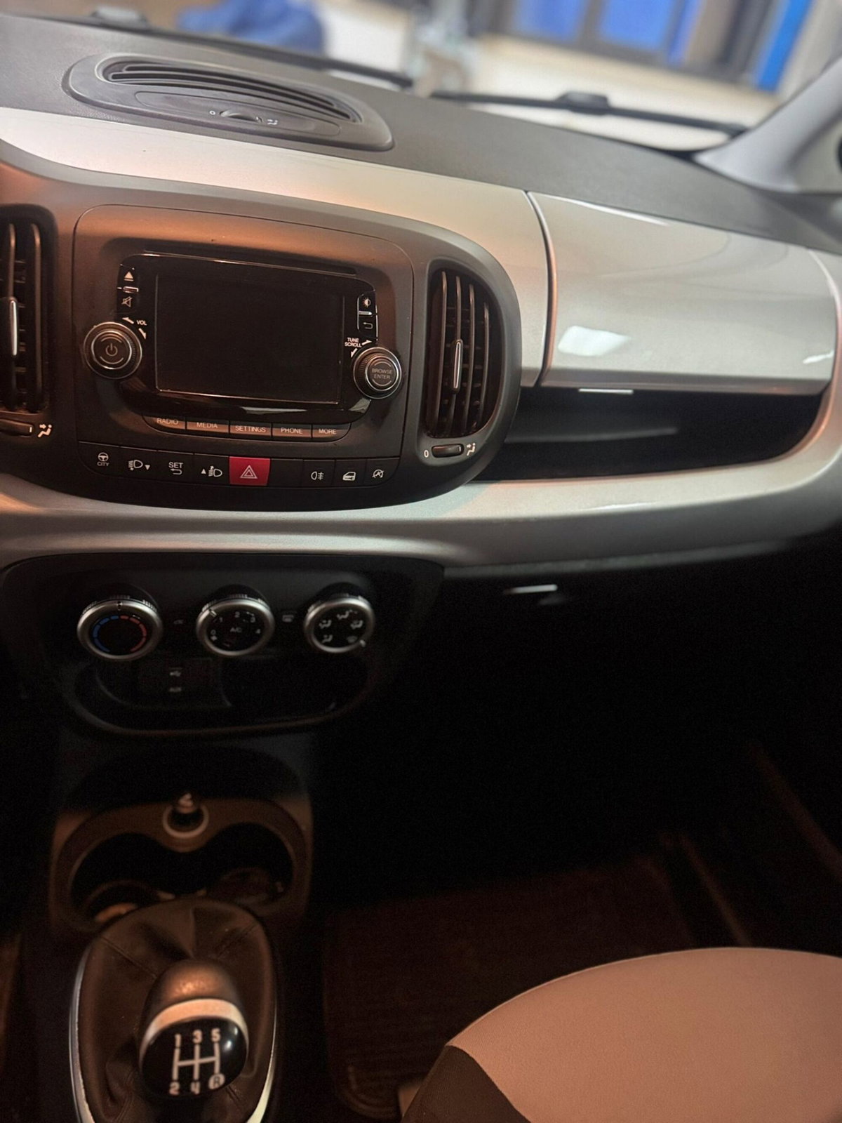 Fiat 500L 1.3 Multijet 85 CV Dualogic Lounge (12)
