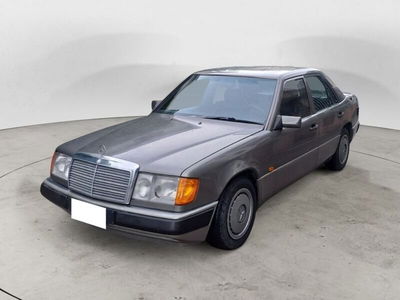 Mercedes-Benz 250 250 turbodiesel usata