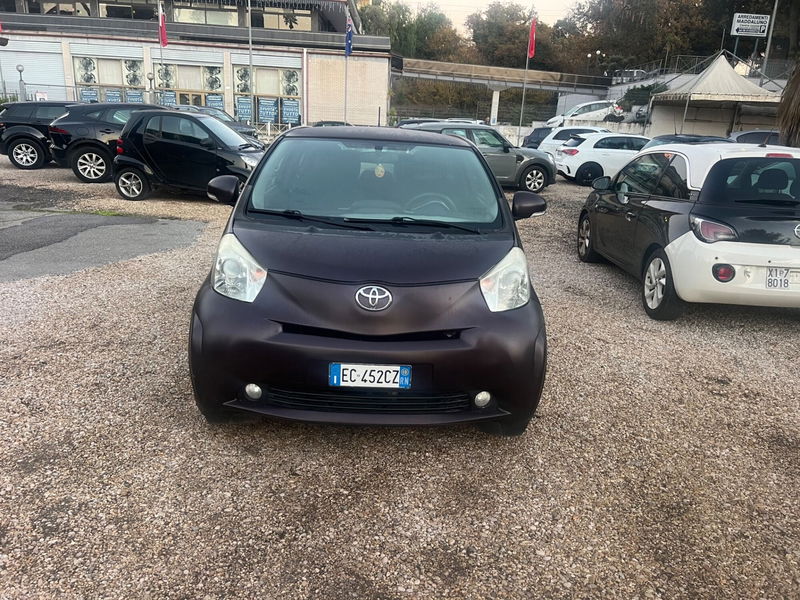 Toyota iQ 1.0 Sol