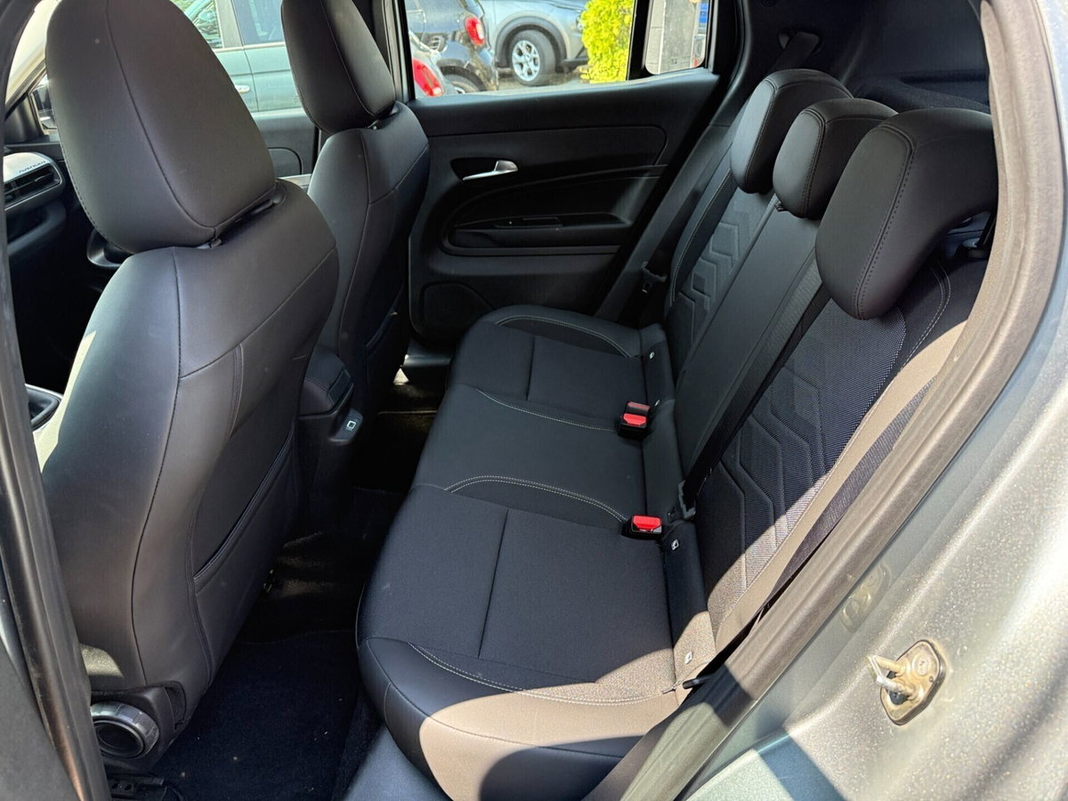 Jeep Avenger 1.2 turbo Altitude fwd 100cv (12)