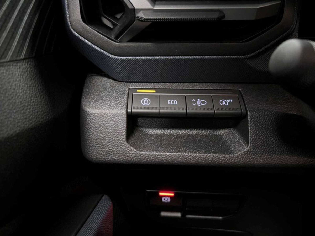 Dacia Duster 1.2 mild hybrid Journey 130cv (15)