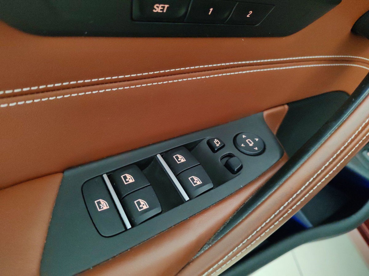 BMW Serie 5 Touring 530d 249CV  Luxury (19)