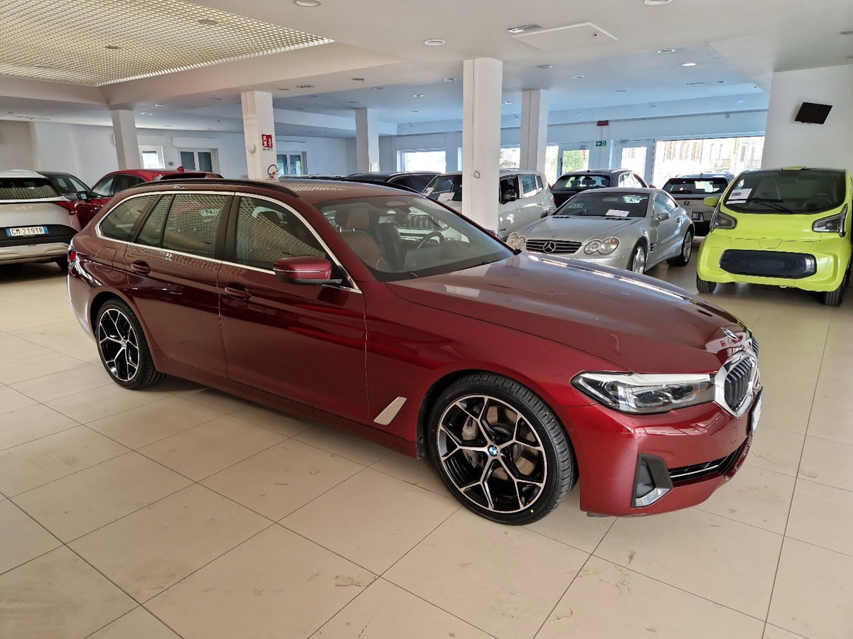 BMW Serie 5 Touring 530d 249CV  Luxury (2)