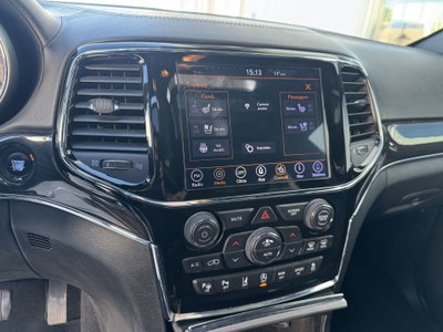 Jeep Grand Cherokee 3.0 V6 CRD 250 CV Multijet II Overland (17)