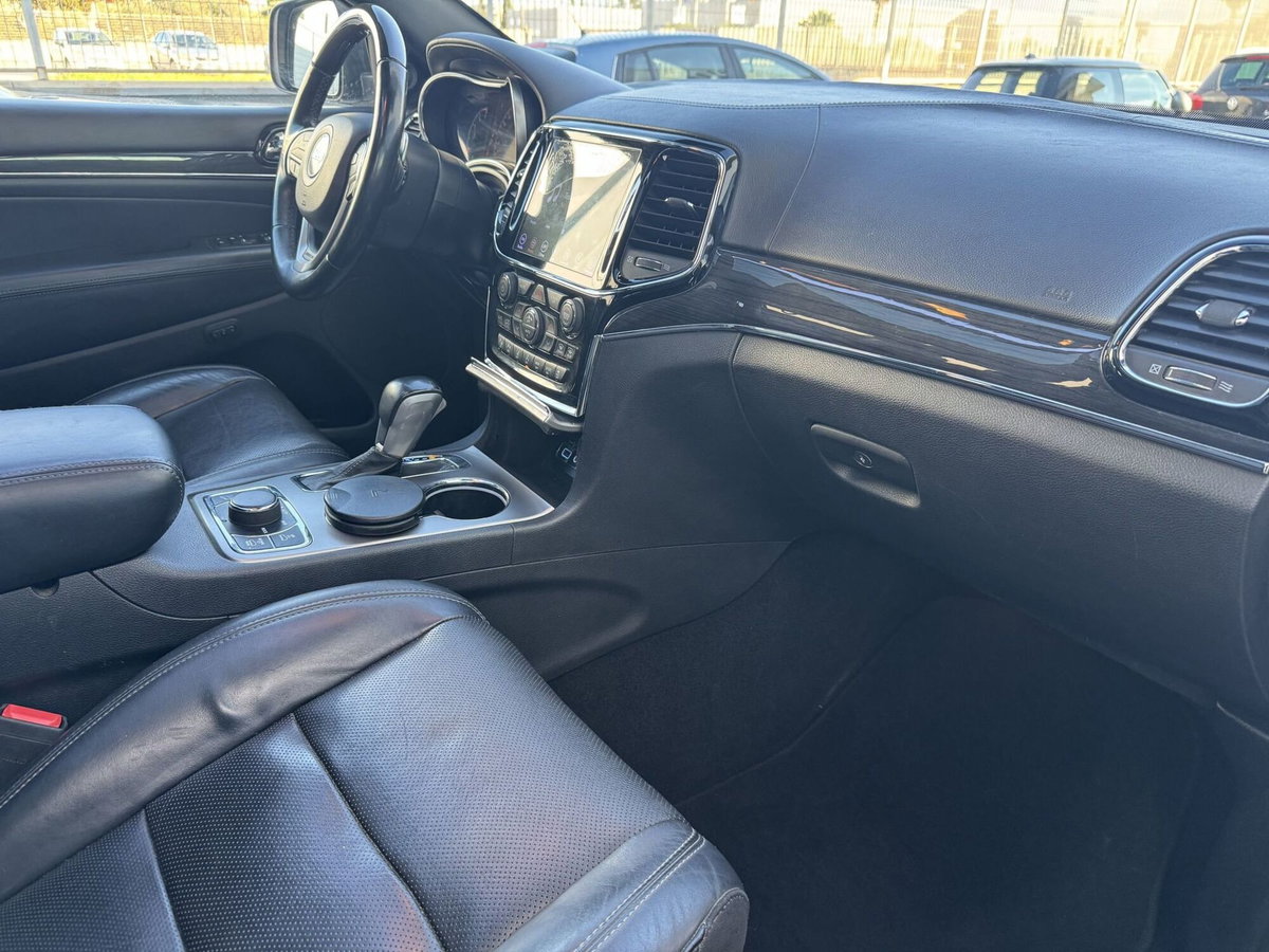 Jeep Grand Cherokee 3.0 V6 CRD 250 CV Multijet II Overland (20)