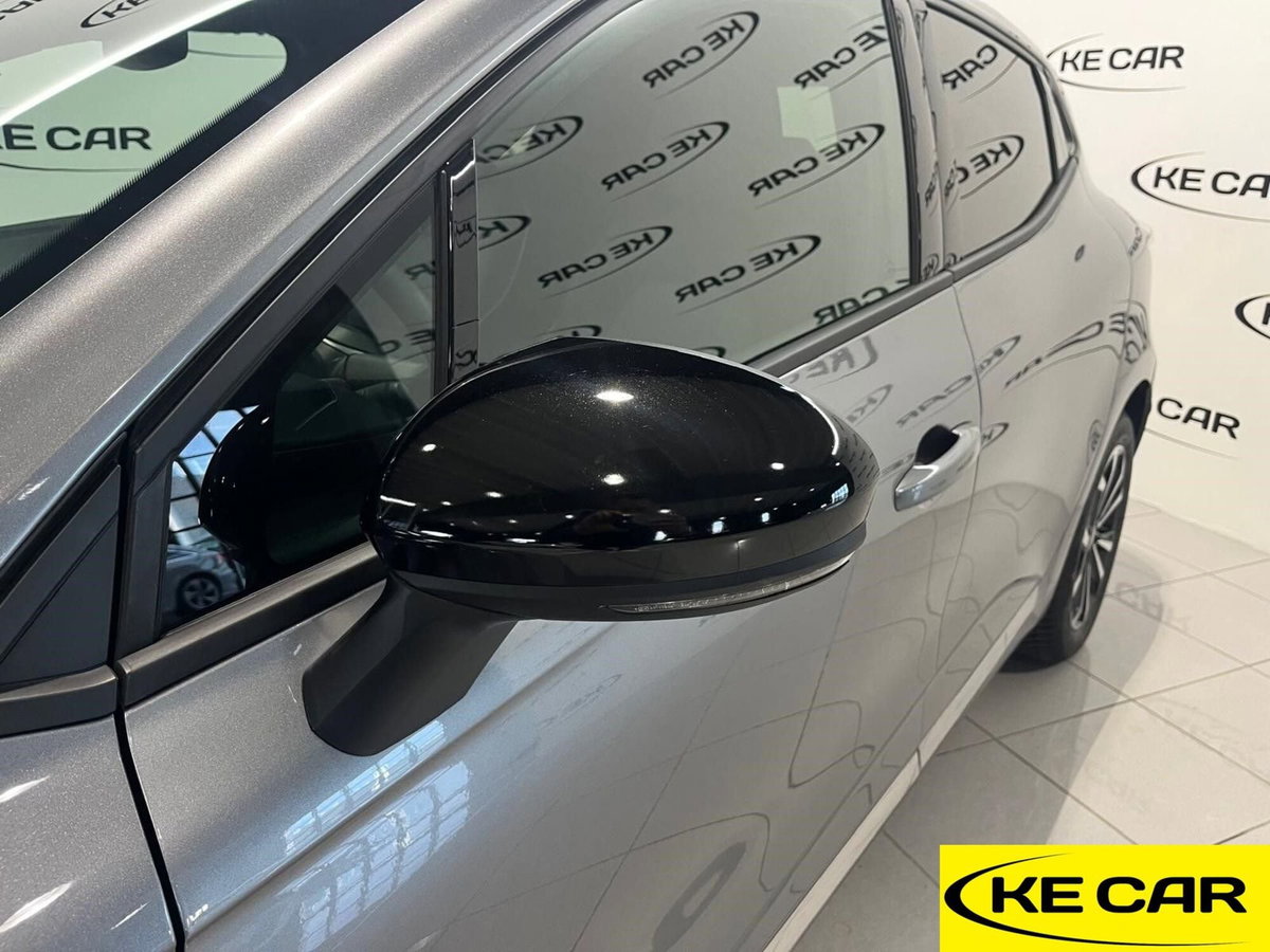 Renault Clio TCe 90 CV 5 porte Techno (18)
