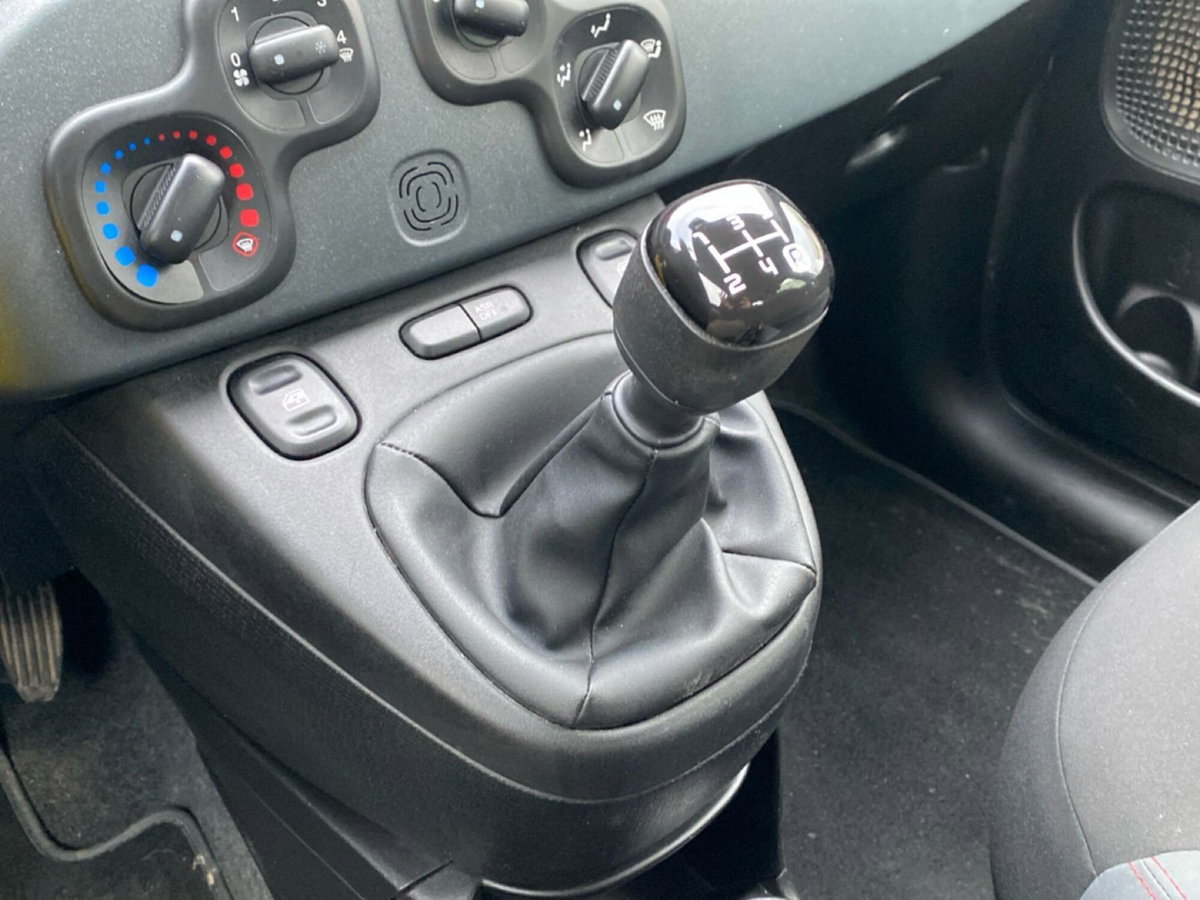 Fiat Panda 1.3 MJT 95 CV S&S Easy (16)