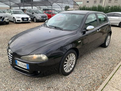 Alfa Romeo 147 1.9 JTD M-JET 16V 5 porte Dist. usata
