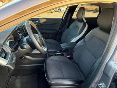 Renault Captur Full Hybrid E-Tech 145 CV Intens (13)
