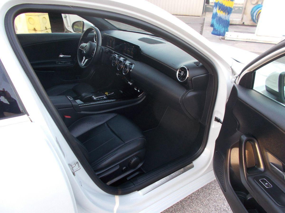 Mercedes-Benz Classe A 200 d Automatic Business (6)