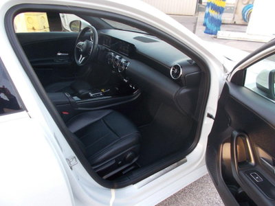 Mercedes-Benz Classe A 200 d Automatic Business (6)